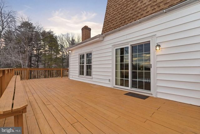 16 AULT CT, Wilmington, DE 19808