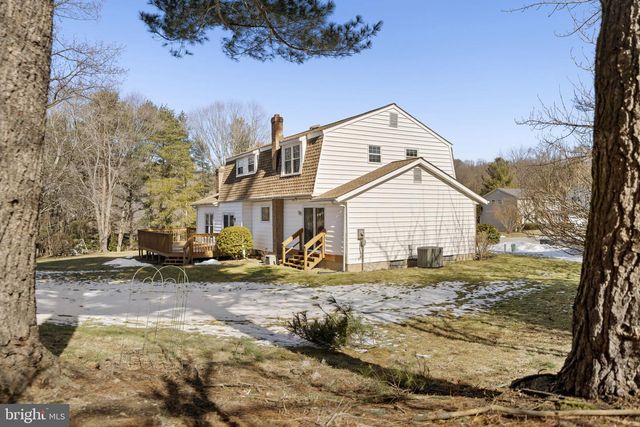 16 AULT CT, Wilmington, DE 19808