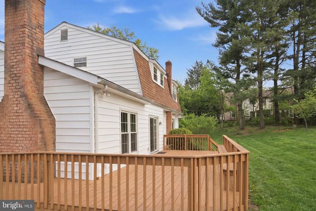 16 AULT CT, Wilmington, DE 19808