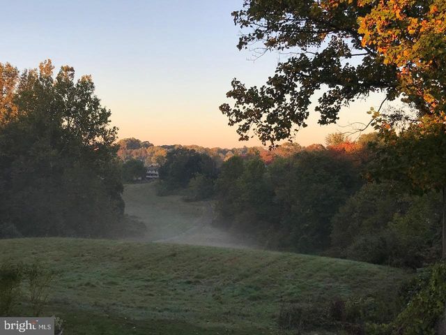 16 AULT CT, Wilmington, DE 19808