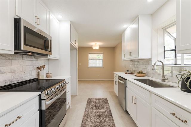9809 Essex Avenue, Oklahoma City, OK 73120