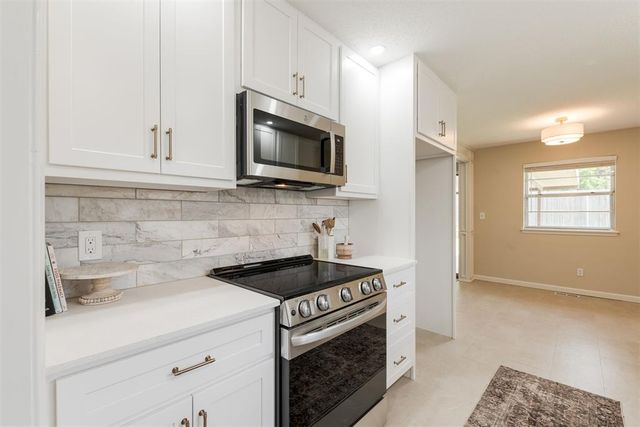 9809 Essex Avenue, Oklahoma City, OK 73120