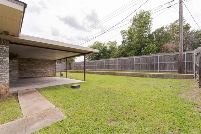 9809 Essex Avenue, Oklahoma City, OK 73120