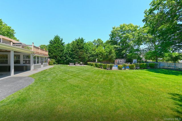 183 6th Avenue, Holtsville, NY 11742