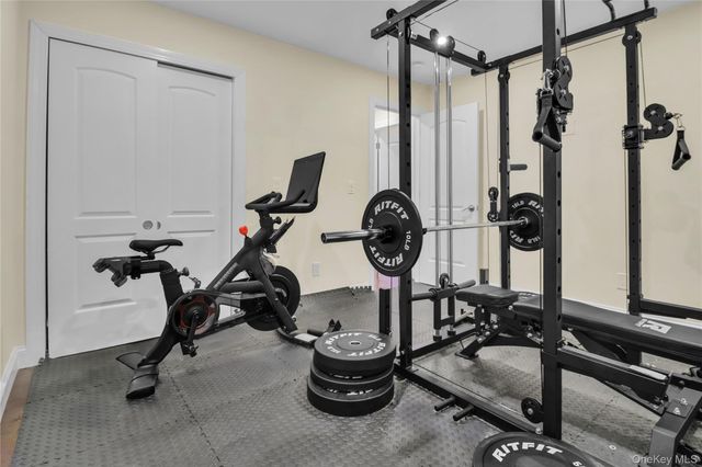 858 Prescott Street, Valley Stream, NY 11580