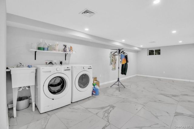 858 Prescott Street, Valley Stream, NY 11580