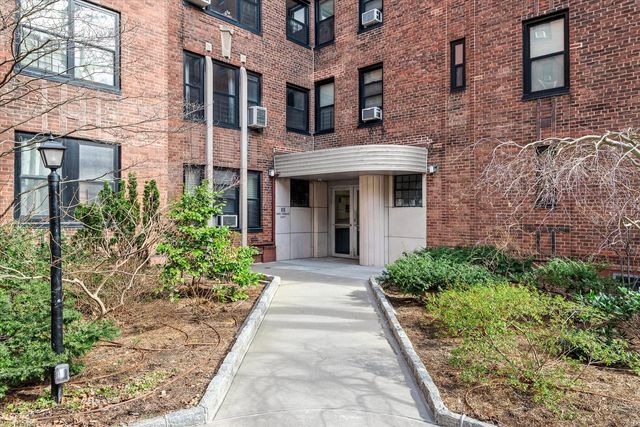 55 Park Ter E Apt B82, New York City, NY 10034