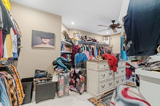 216 Prairie Way, Bayport, MN 55003