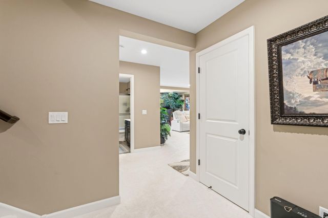 216 Prairie Way, Bayport, MN 55003