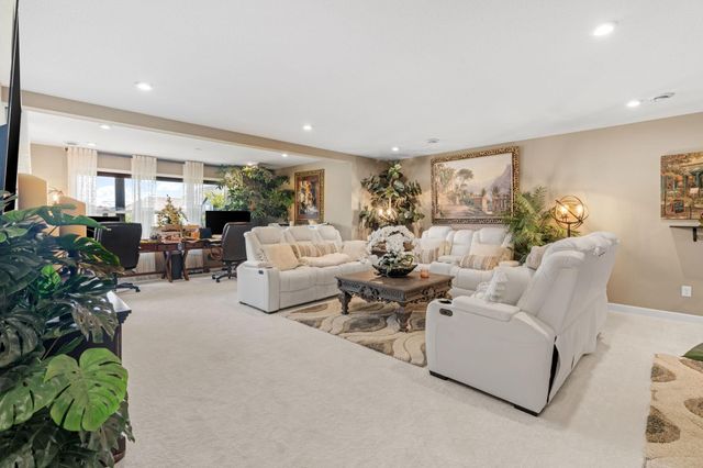 216 Prairie Way, Bayport, MN 55003