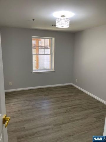 696-698 N 5th Street 1, Newark, NJ 07107