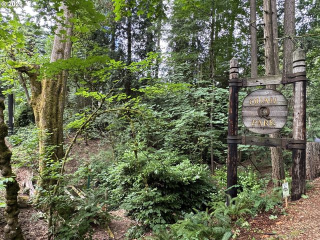 9836 Sw QUAIL POST Rd, Portland, OR 97219