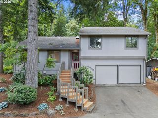 9836 Sw QUAIL POST Rd, Portland, OR 97219