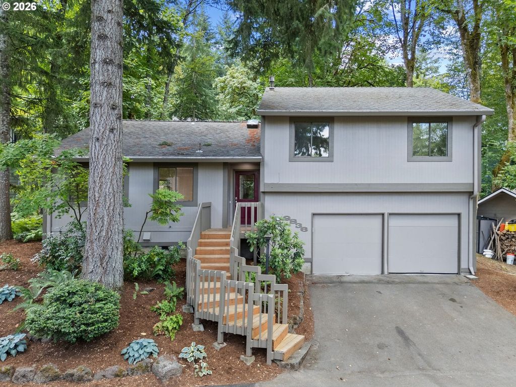 9836 Sw QUAIL POST Rd, Portland, OR 97219