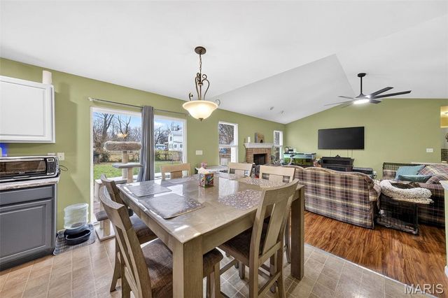 309 Roosevelt Avenue, Warrenton, MO 63383