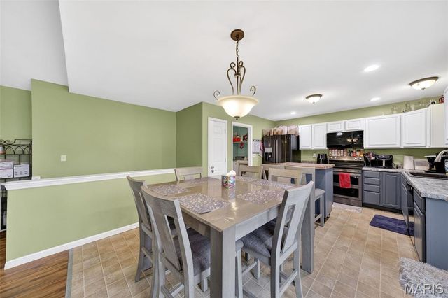 309 Roosevelt Avenue, Warrenton, MO 63383