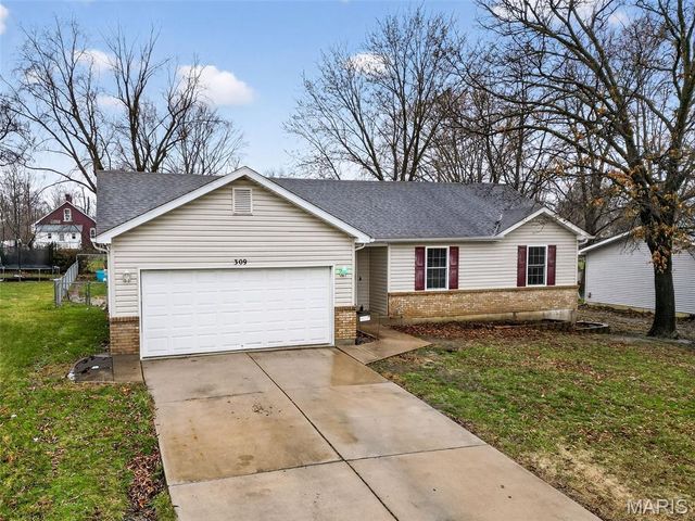 309 Roosevelt Avenue, Warrenton, MO 63383
