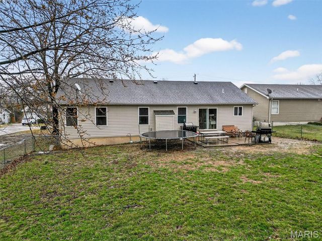 309 Roosevelt Avenue, Warrenton, MO 63383