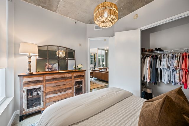600 12th Ave S Apt 712, Nashville, TN 37203