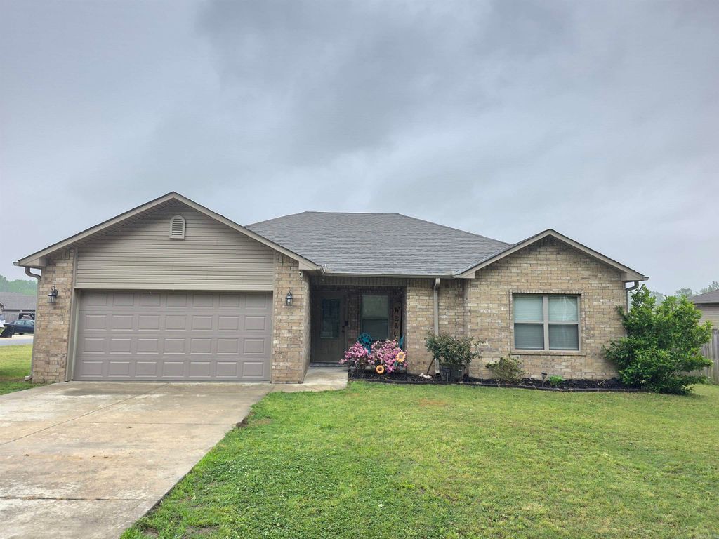 105 Wilson Loop Road, Ward, AR 72176