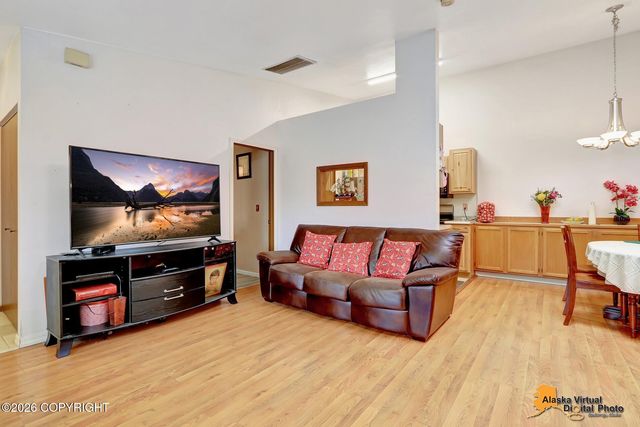 8213 Race Circle, Anchorage, AK 99504