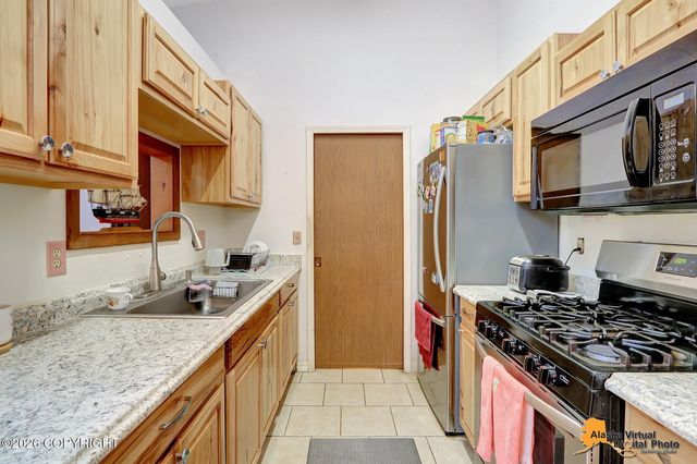 8213 Race Circle, Anchorage, AK 99504