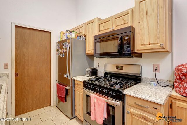 8213 Race Circle, Anchorage, AK 99504