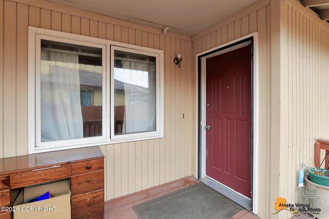 8213 Race Circle, Anchorage, AK 99504
