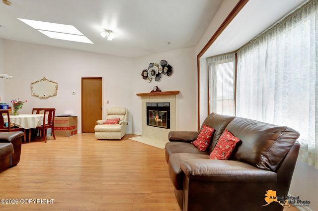 8213 Race Circle, Anchorage, AK 99504