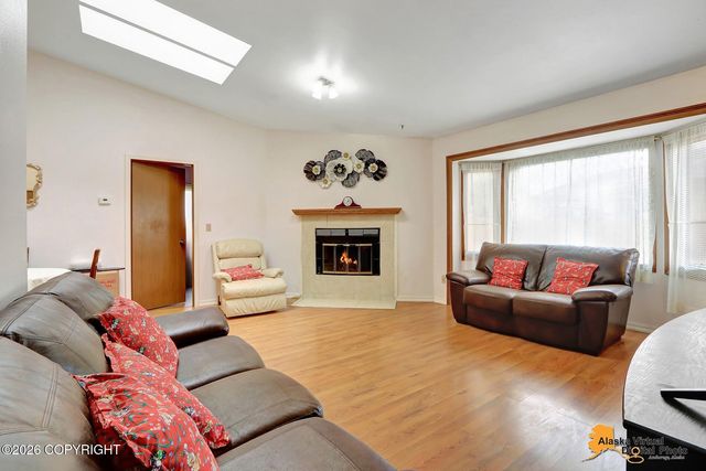 8213 Race Circle, Anchorage, AK 99504