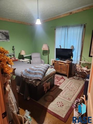 505 E 1st Ave Avenue 16, Rock Rapids, IA 51246