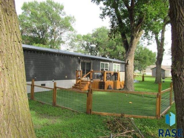 505 E 1st Ave Avenue 16, Rock Rapids, IA 51246