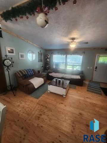 505 E 1st Ave Avenue 16, Rock Rapids, IA 51246