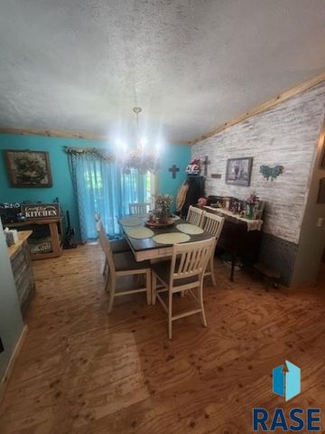 505 E 1st Ave Avenue 16, Rock Rapids, IA 51246