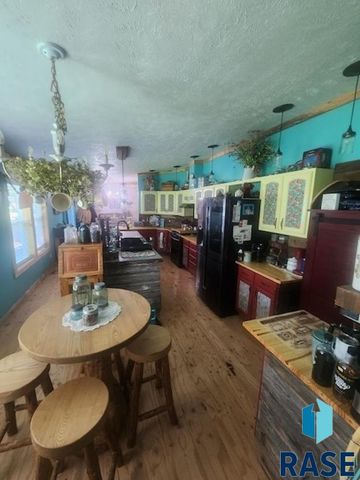 505 E 1st Ave Avenue 16, Rock Rapids, IA 51246