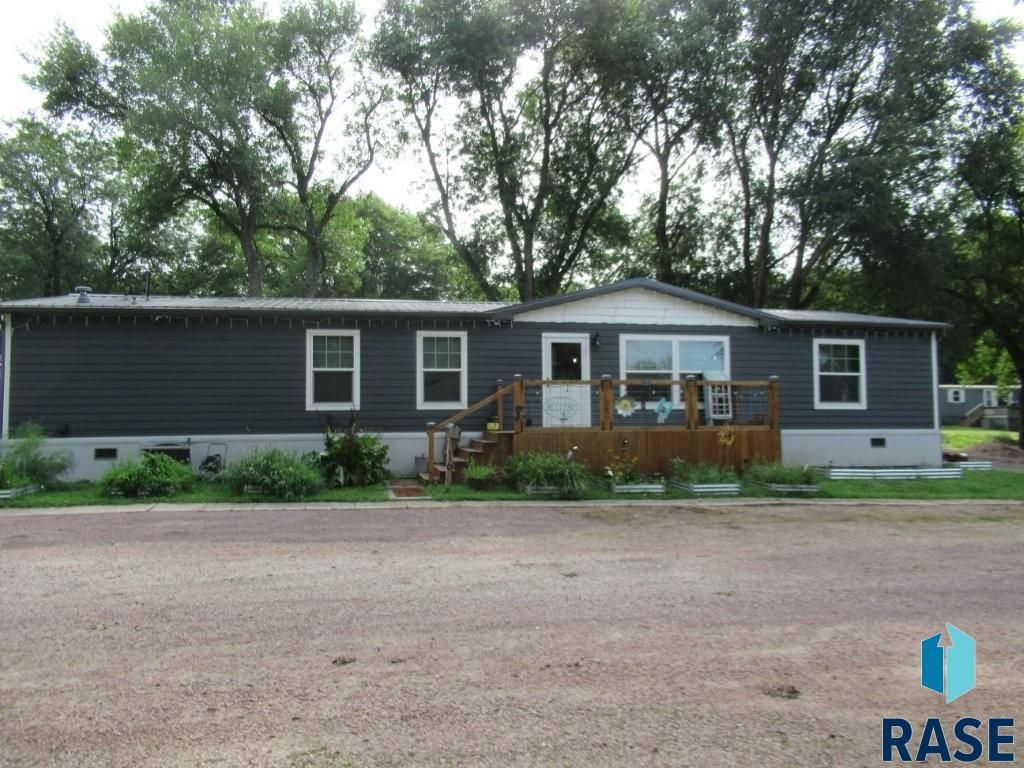 505 E 1st Ave Avenue 16, Rock Rapids, IA 51246