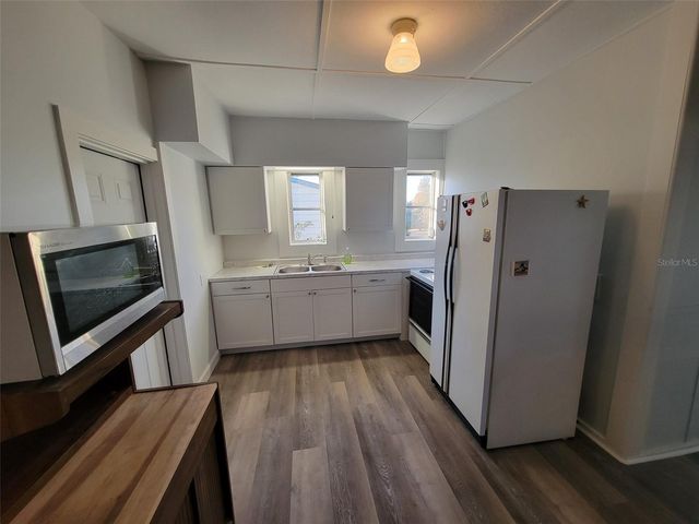 144 MOUNT PLEASANT ROAD, Nokomis, FL 34275