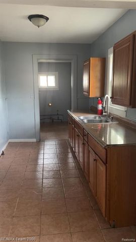 5970 John Daly Street, Taylor, MI 48180