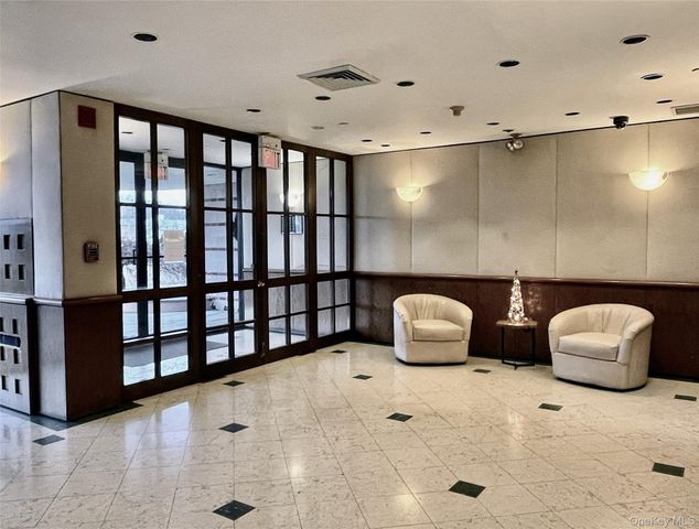 24 Ray Place 3-5, Scarsdale, NY 10583