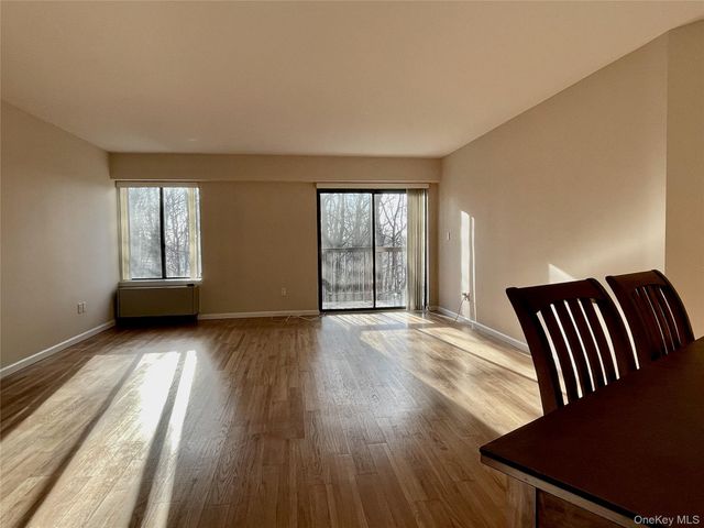 24 Ray Place 3-5, Scarsdale, NY 10583