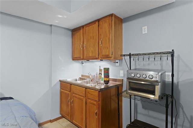 1103 Oakwood Drive, Kent, OH 44240