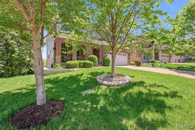 404 Maple Rise Path, Chesterfield, MO 63005