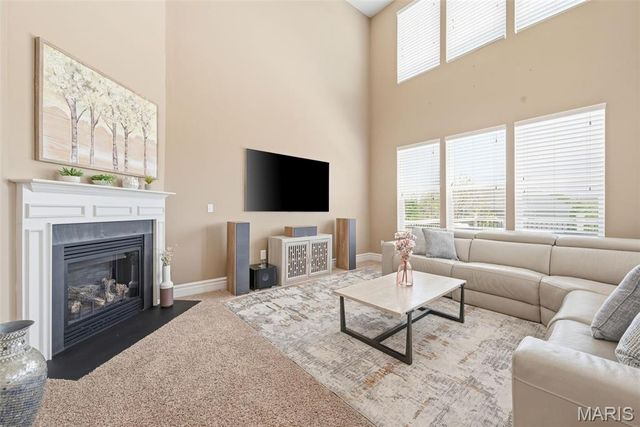 404 Maple Rise Path, Chesterfield, MO 63005