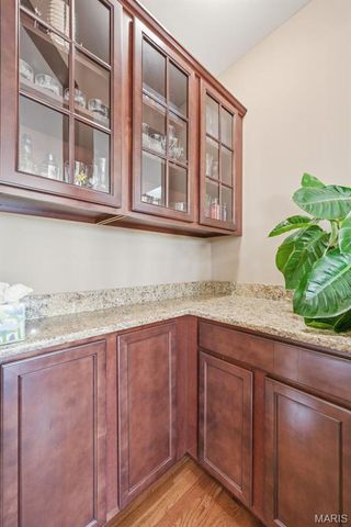 404 Maple Rise Path, Chesterfield, MO 63005