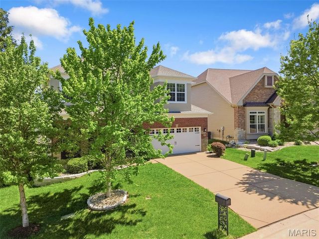 404 Maple Rise Path, Chesterfield, MO 63005