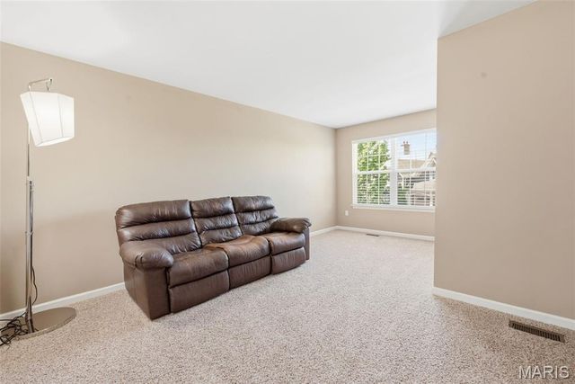 404 Maple Rise Path, Chesterfield, MO 63005