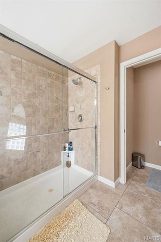 404 Maple Rise Path, Chesterfield, MO 63005