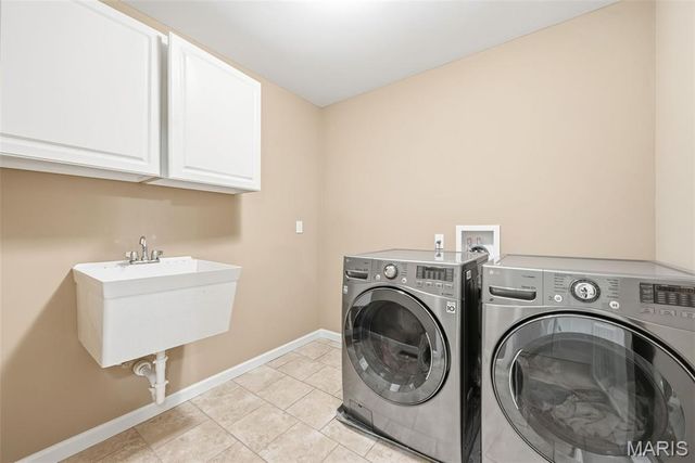 404 Maple Rise Path, Chesterfield, MO 63005