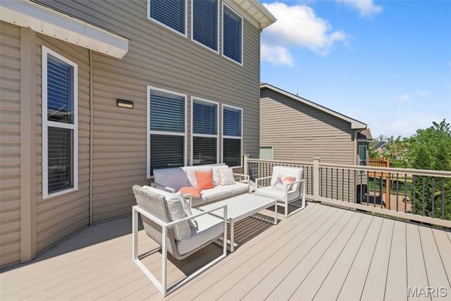 404 Maple Rise Path, Chesterfield, MO 63005