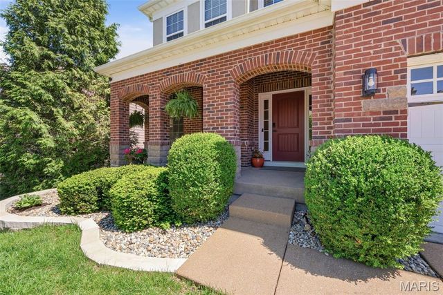404 Maple Rise Path, Chesterfield, MO 63005